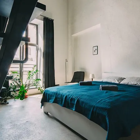 Apartment Old Factory Loft Aprtment L39 *