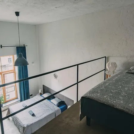 Apartment Old Factory Loft Aprtment L39