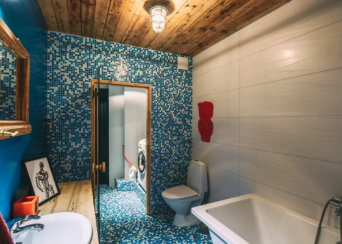 Old Factory Loft Aprtment L39 Апартаменты *