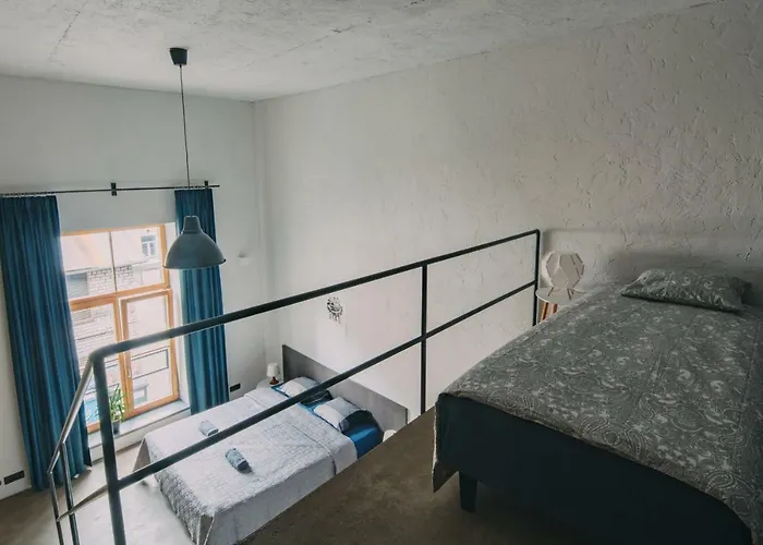 Апартаменты Old Factory Loft Aprtment L39